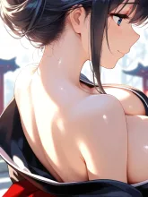 脱ぎすぎ…w