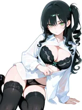 制服姿と　お着替え中・・・