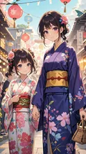 浴衣を着てお姉ちゃんと手を繋いで縁日を歩く小さな妹