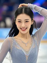最高画質、茶髪の美女、フィギュアスケート、演技後、ノーミス、幸福、透け衣装、笑