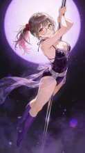 ポールダンスの菜摘。