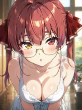 マリンがメガネしてるの似合ってる？