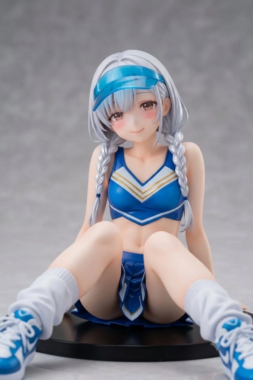 木陰で座る三つ編みチアガール…フィギュア…白