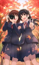 仲良し2人組のカメラで紅葉撮り