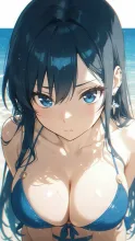 じっと見つめてくる水着美女