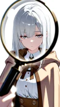 「助手君？何を見ているの？」