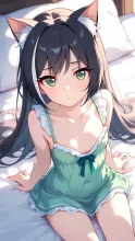 い、今薄着なんだからじろじろ見んな!