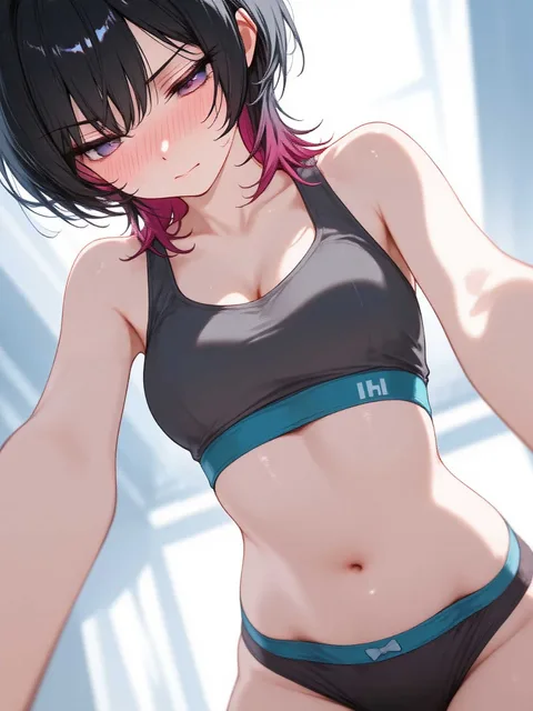スポーツブラを着てパンティーを履いた女の子、顔を赤らめてる