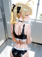 背中の黄色ちゃん