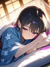 蚊帳の中の浴衣美人