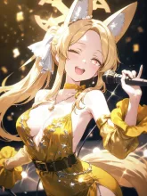 黄色いドレスを着た歌手姿のセイア