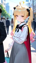 ケープを羽織る黄色