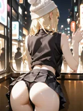「寒い夜はニット帽でしのぐのよ❣️」