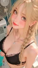 扇風機の前