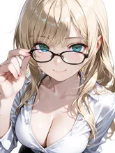 少し上目づかい
