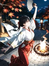秋の月夜に舞う