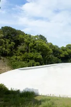 豊島美術館 常設（母型／内藤礼・西沢立衛）