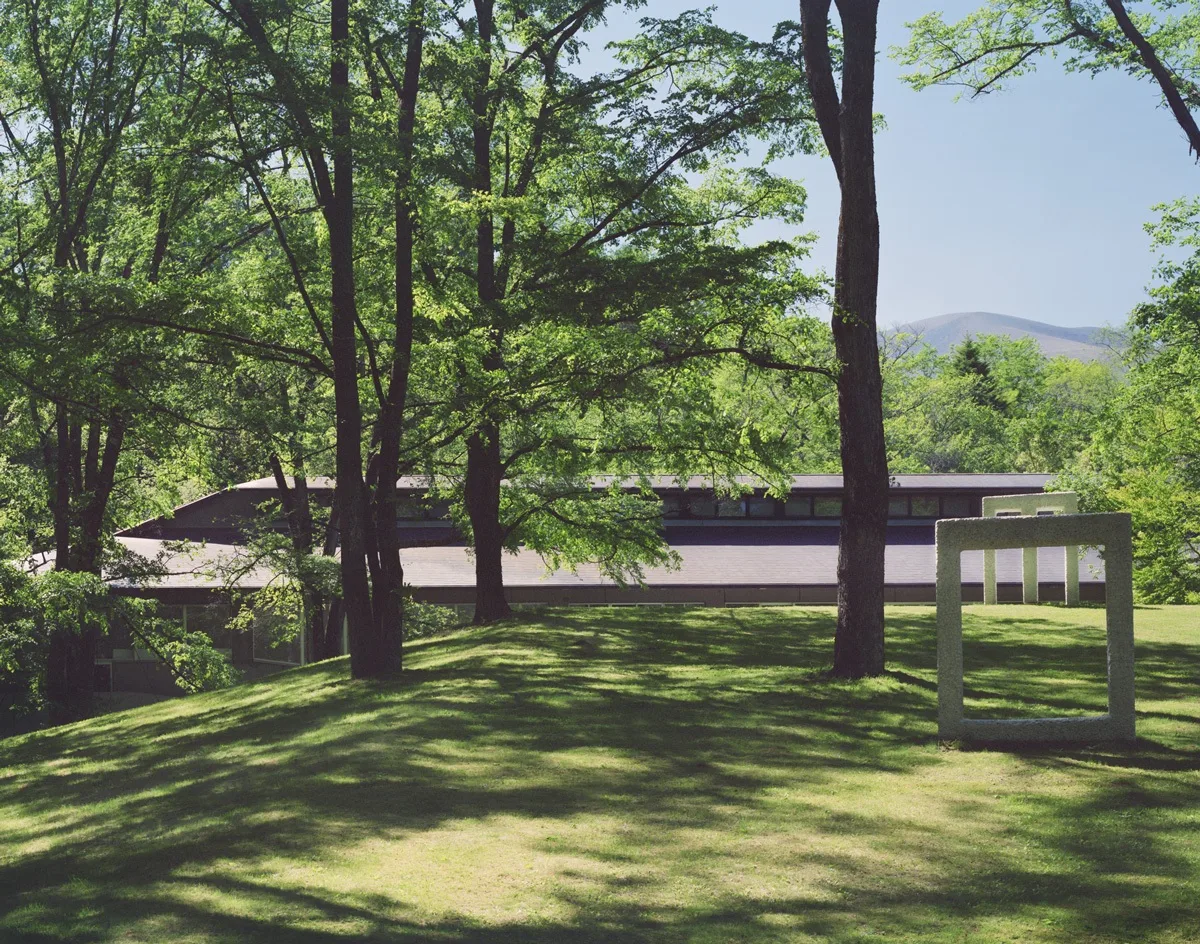SEZON MUSEUM OF MODERN ART Photographs by Mikiya Takimoto