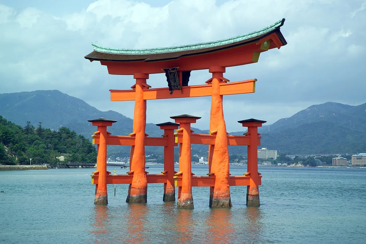 厳島神社 初詣 2027