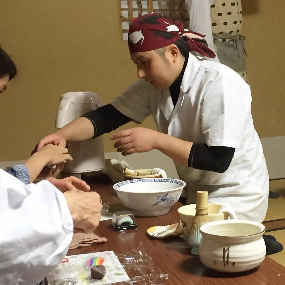 楽しい!美味しい!和菓子づくりとお抹茶教室(10月)