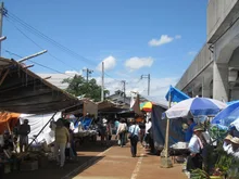 二・七の市（中央市場ほか）