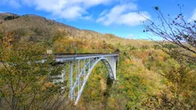 霧降高原の六方沢の紅葉 2026