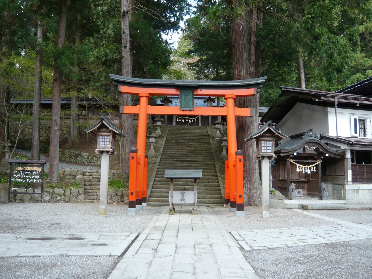 春の高山祭(山王祭) 2027