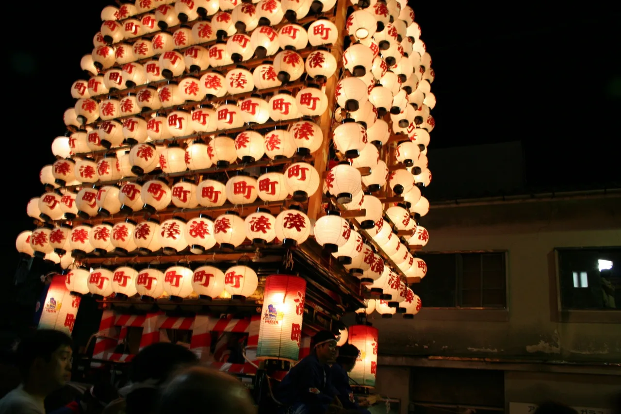 高岡 伏木曳山祭「けんか山」2027