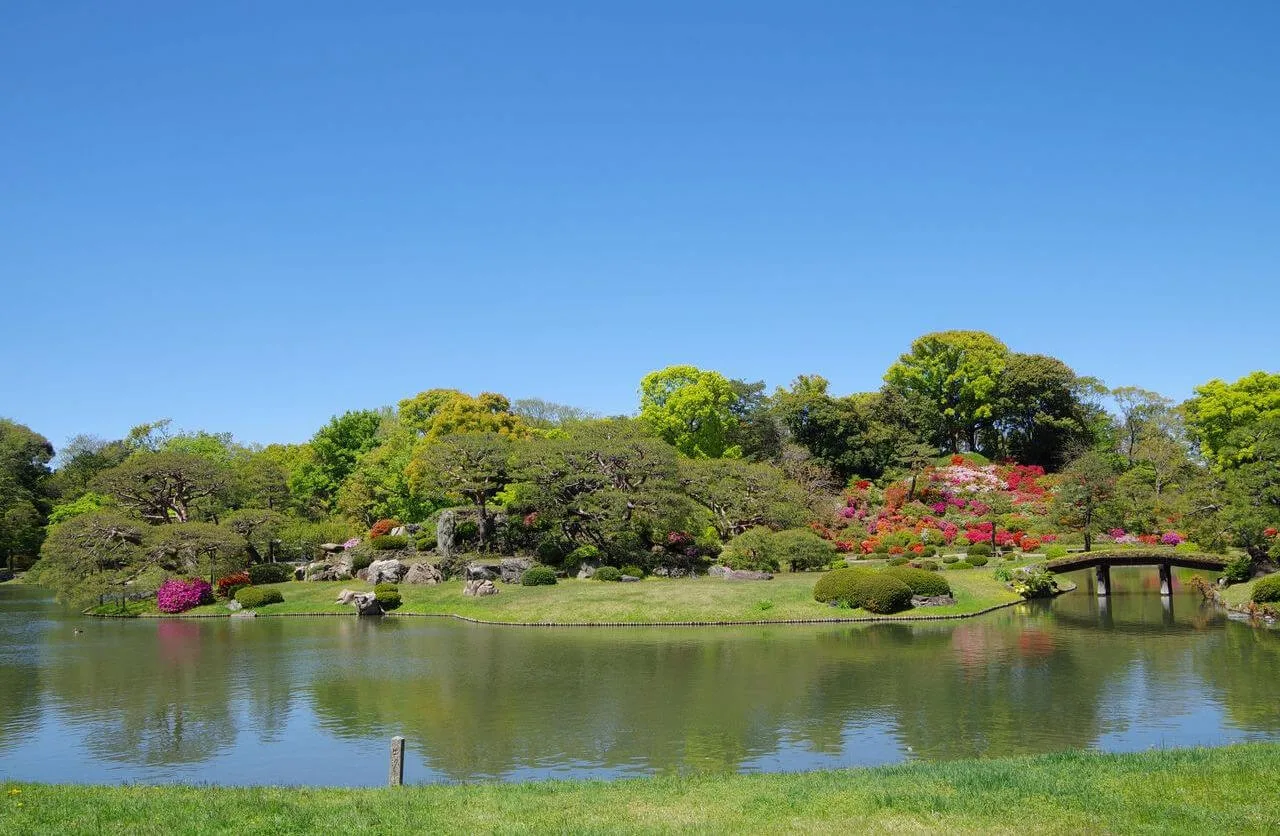 【紅葉・見ごろ】六義園 2026