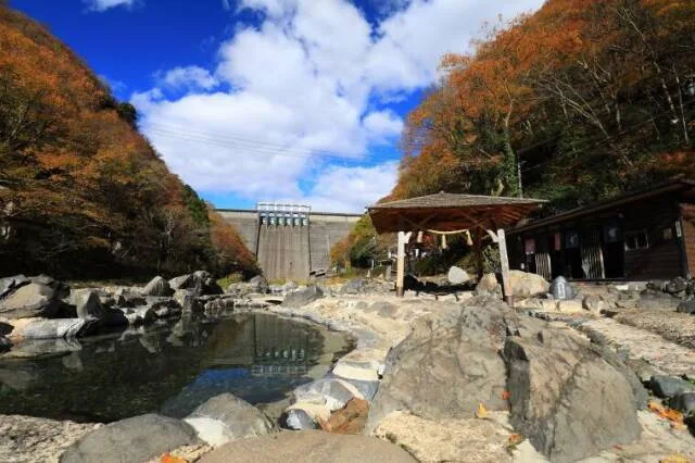 【紅葉・見ごろ】湯原温泉 2026